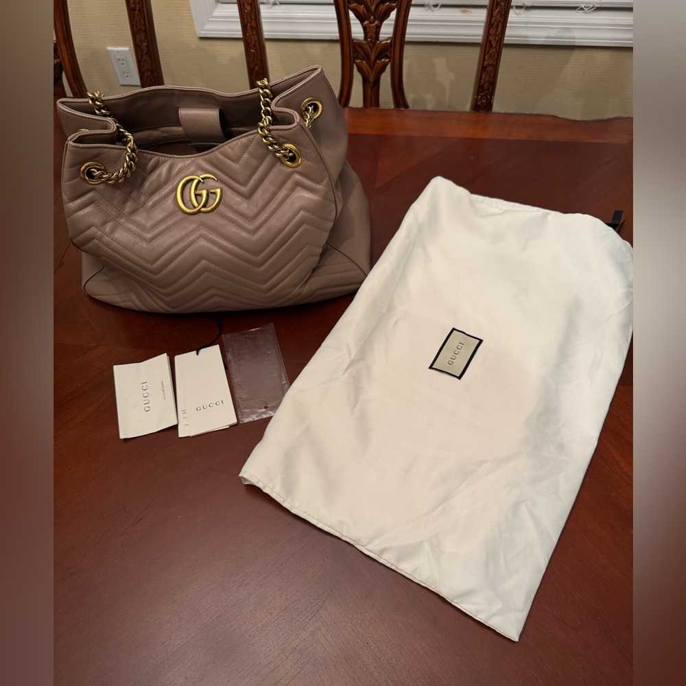 Gucci Matelasse Medium GG Marmont Shoulder Tote Bag- gently used - Picture 7 of 9